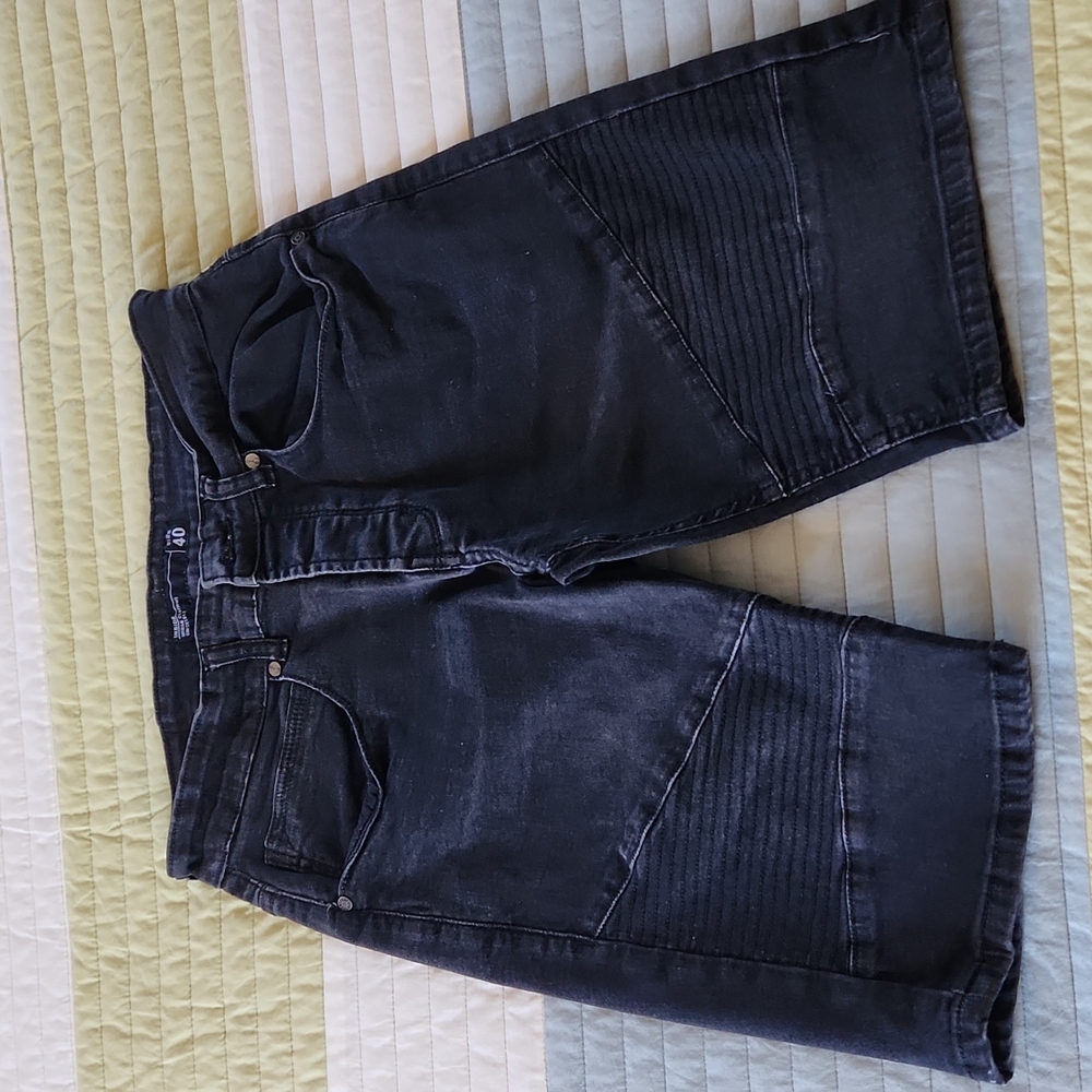 **buy 2 get 1 free** Men's black shorts size euro 40